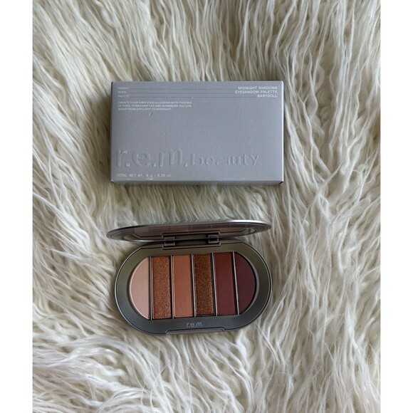 R.E.M Beauty Midnight Shadows Eyeshadow Palette Babydoll - Picture 3 of 10